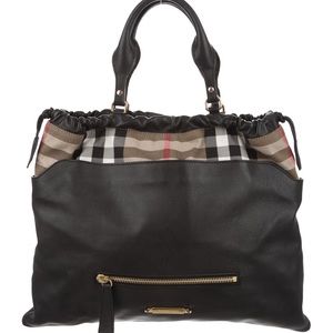 Black leather Burberry Big Crush tote